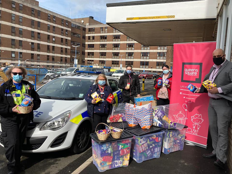 Distributing Easter Eggs to Sandwell Hospital with our partners!