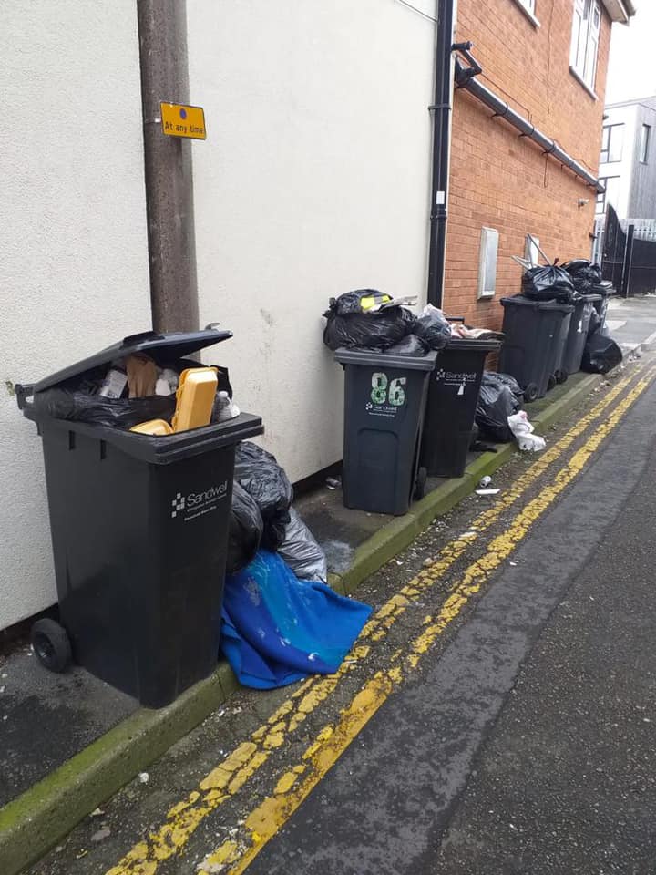 Keeping West Bromwich Clean – Rubbish Removal