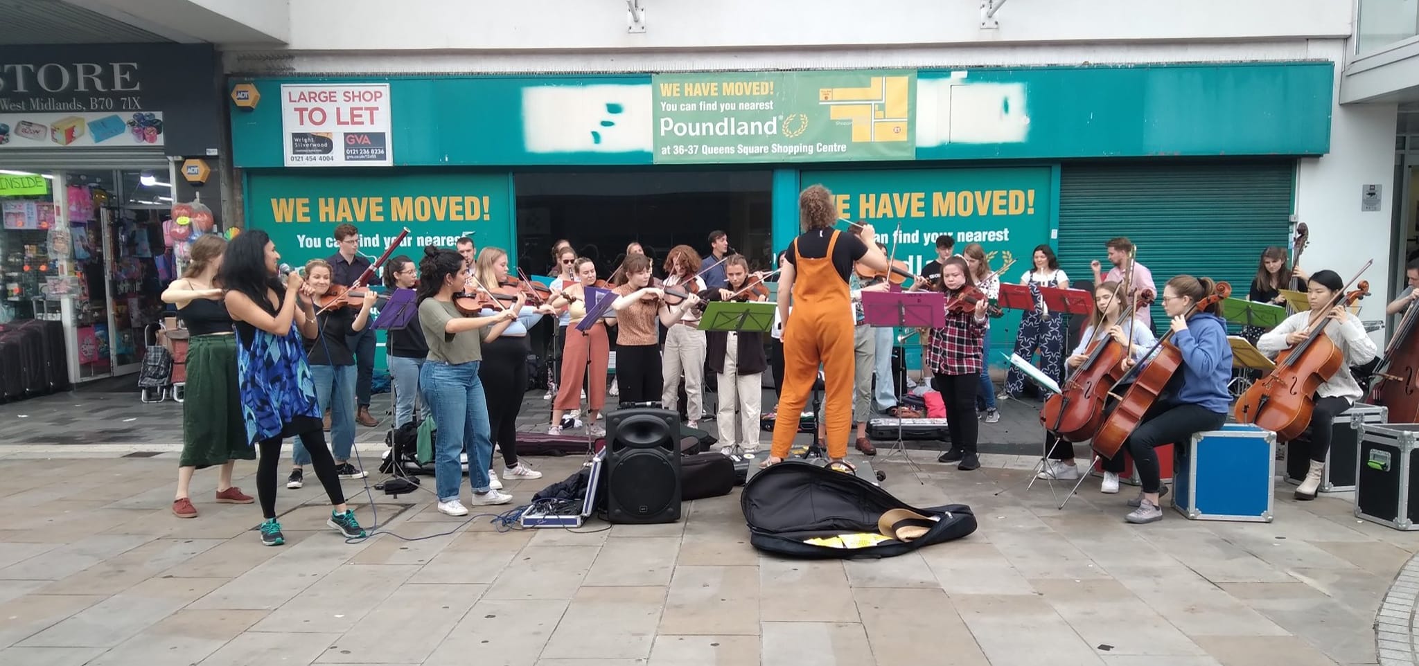 Street Orchestra Live on Pedestrian High Street