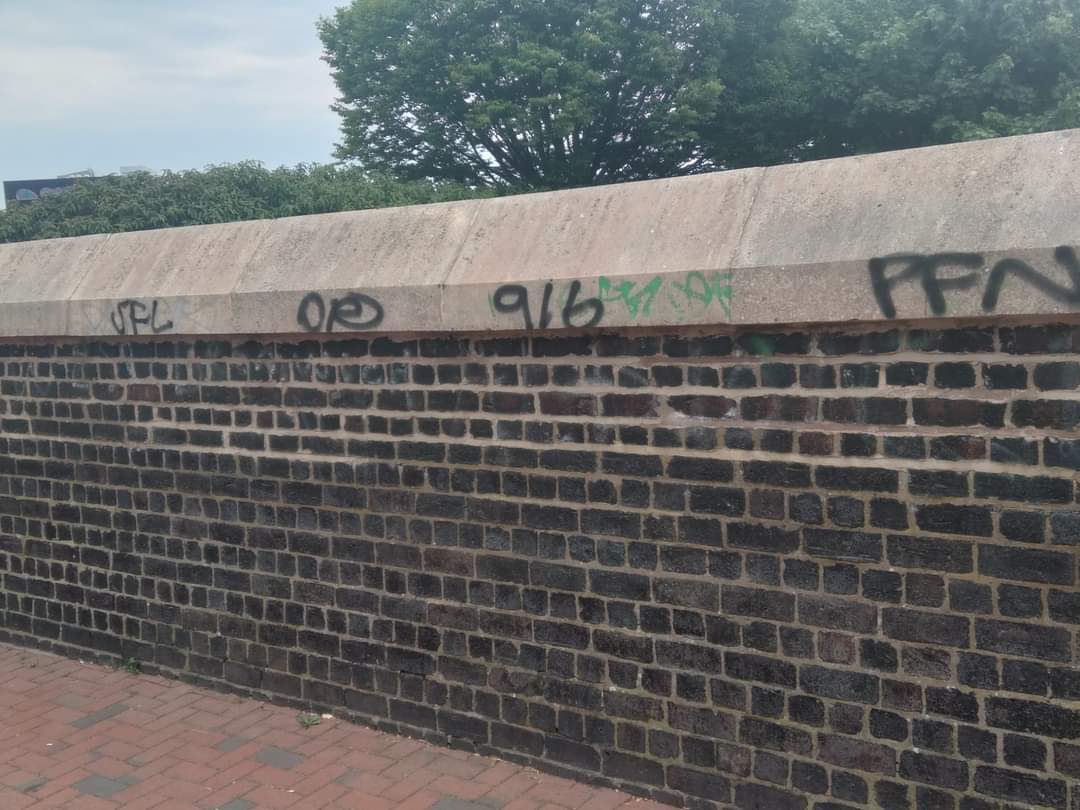 Graffiti Removal from Lyng Metro Bridge