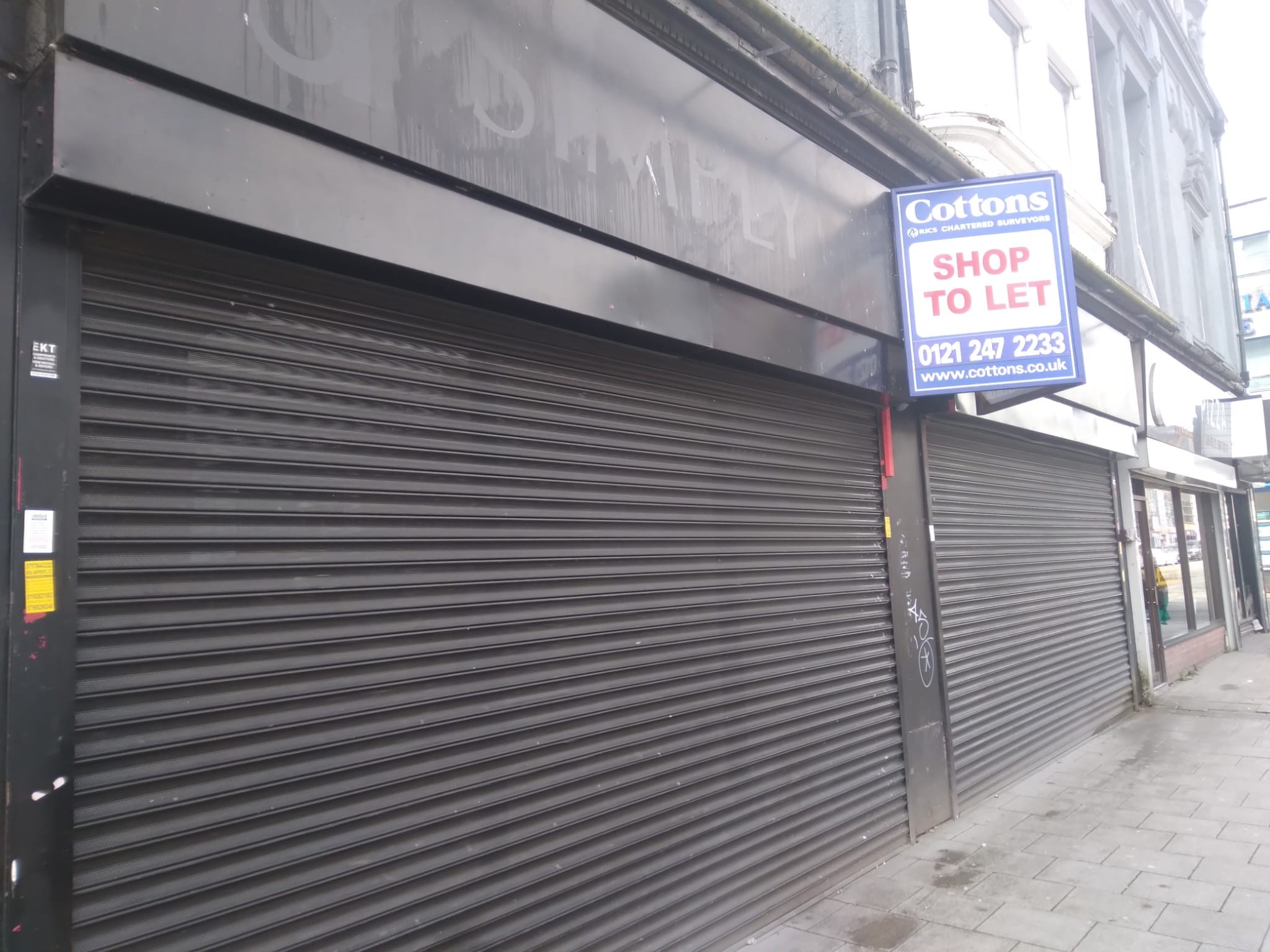 Shop To Let in West Bromwich
