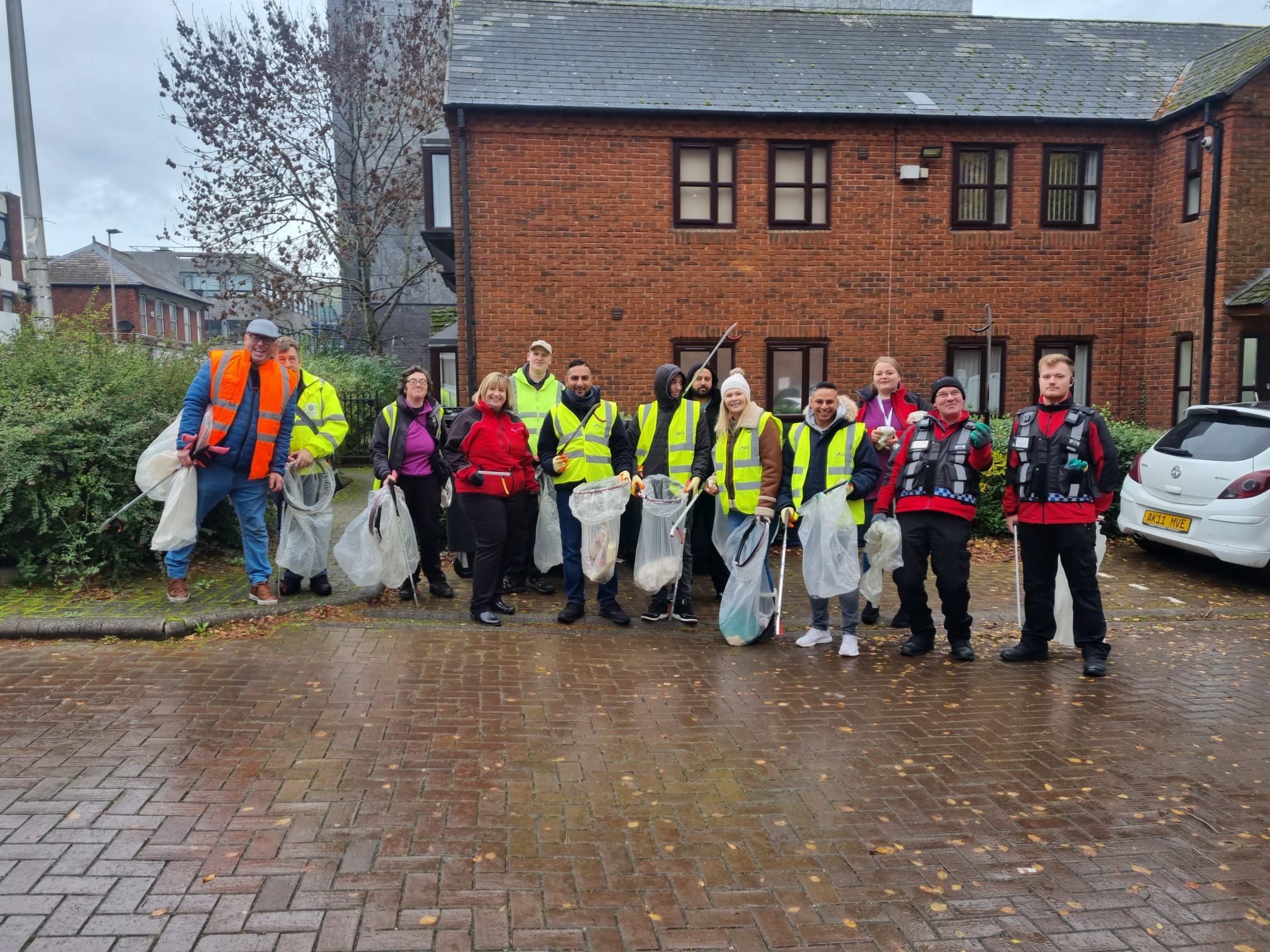 Litterpicking with Litter Watch and Elis (Industrial Loundry Services).